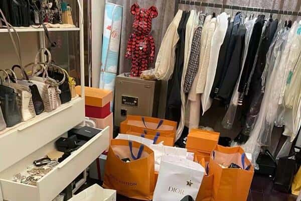 昌吉州阜康市回收一线品牌衣服